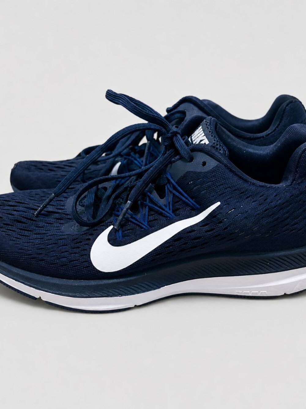 Mens Nike Zoom Winflo5 Size 7